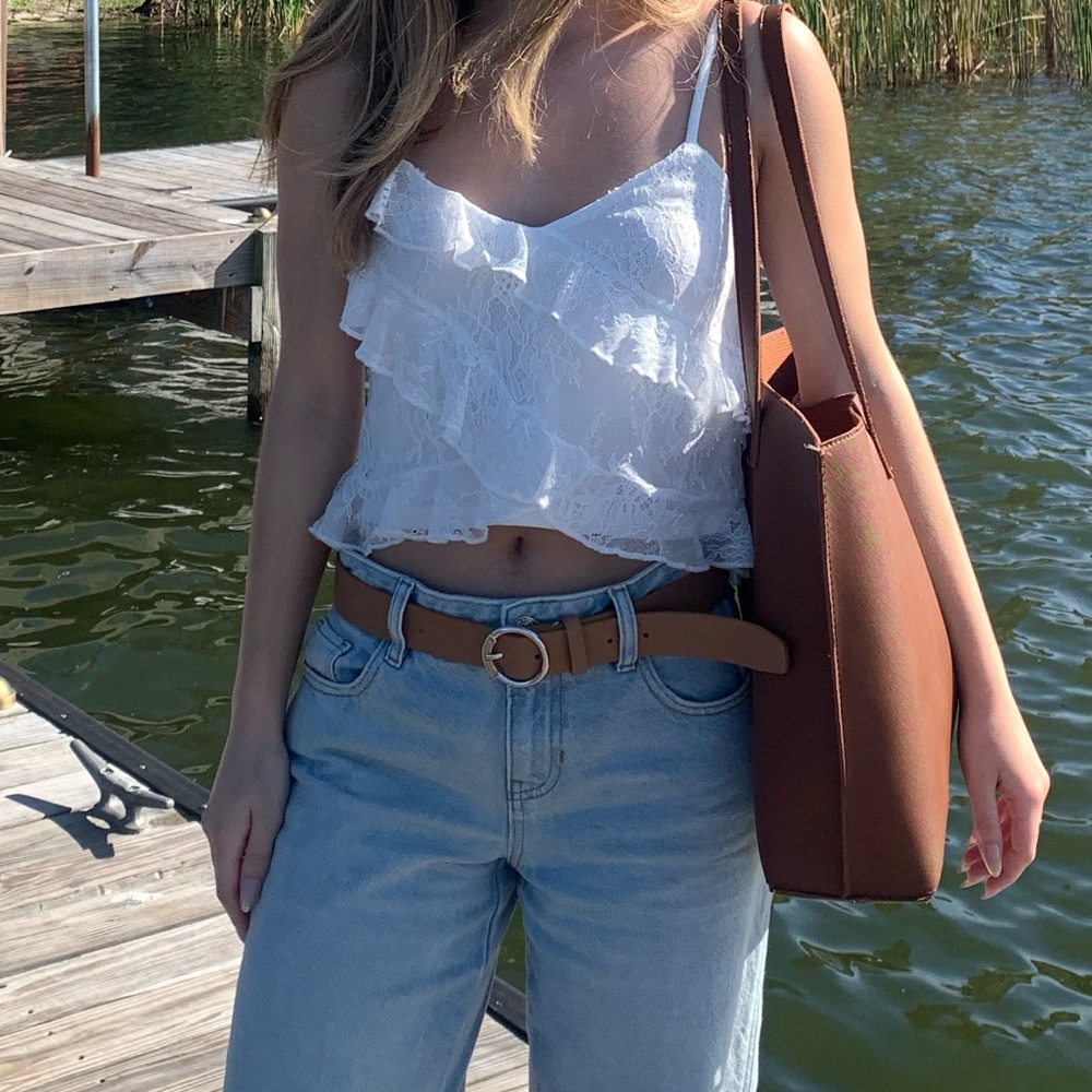 white Lace Ruffle tank top - Picture 2 of 4